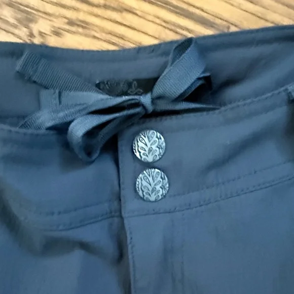 Prana Women’s Joggers Pants - Picture 4 of 6